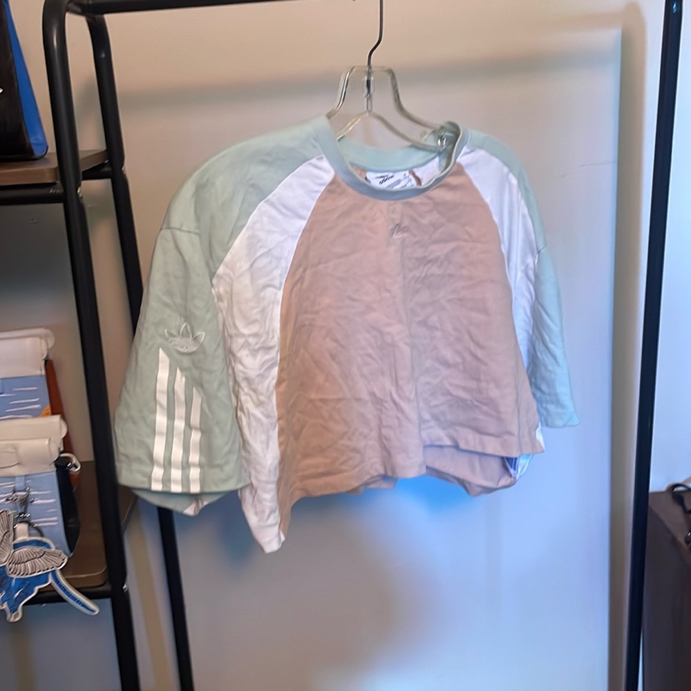Adidas women’s Sporty Crop Top size large